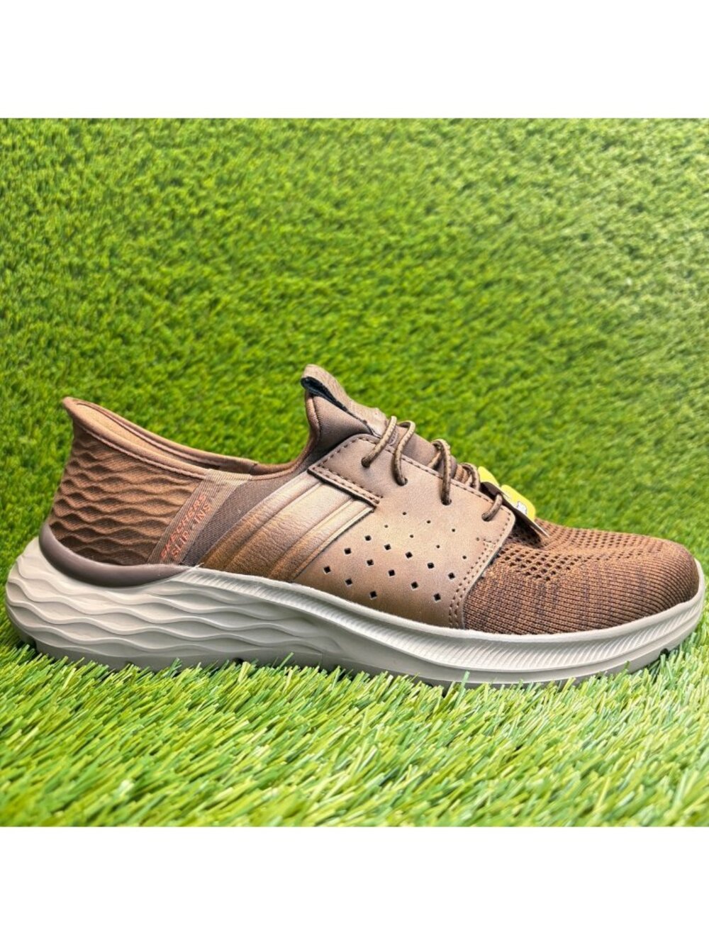 Skechers Garner Newick Mens Size 8.5 Dark Brown Athletic Slip On Shoes Sneakers